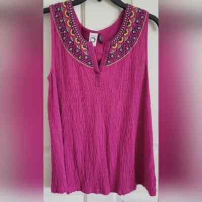 Anthropologie AKEMI + KIN Vizela Magenta Embroidered Floral Tank Top Size Small