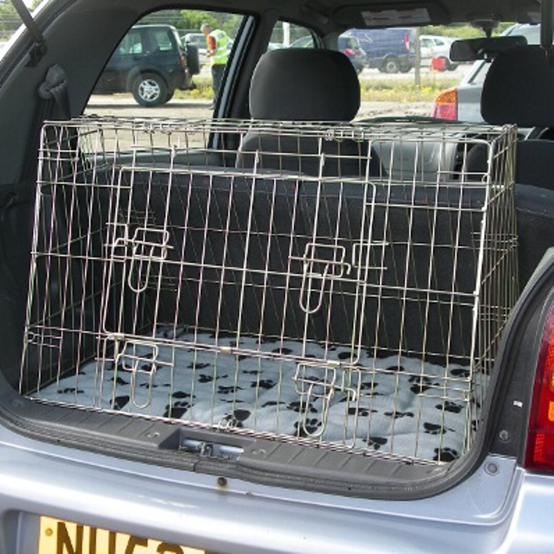 Suzuki Alto Sloping Dog pet puppy travel training cage crate transporter guard