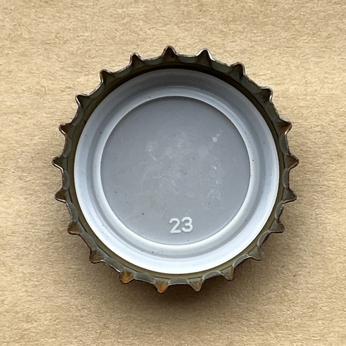Iron Maiden Trooper Beer Bottle Cap Crown Legacy Of The Beast Rare - Imagen 2 de 2