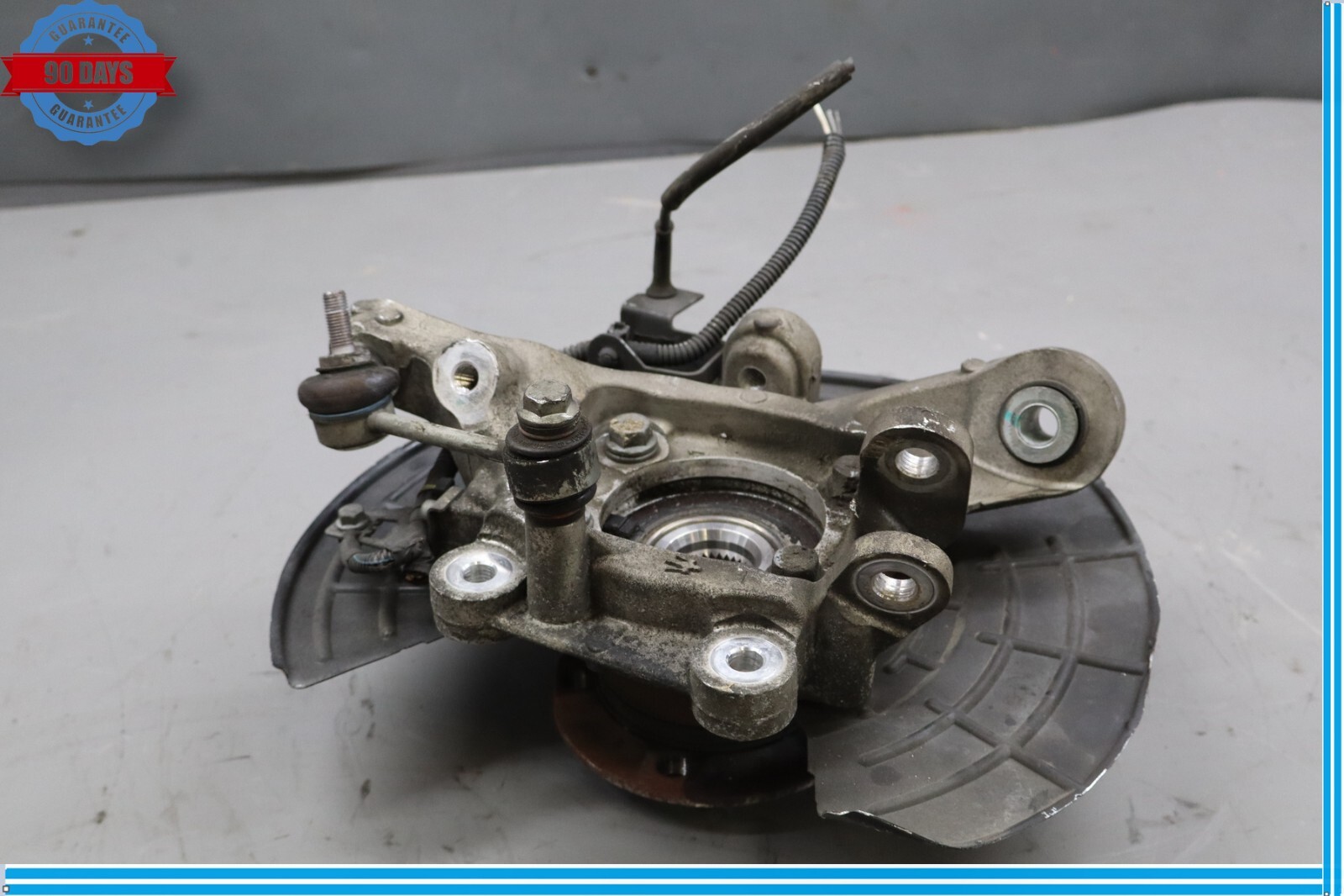 17-21 Maserati Quattroporte M156 S Q4 Ghibli Left Side Spindle Knuckle Hub OEM