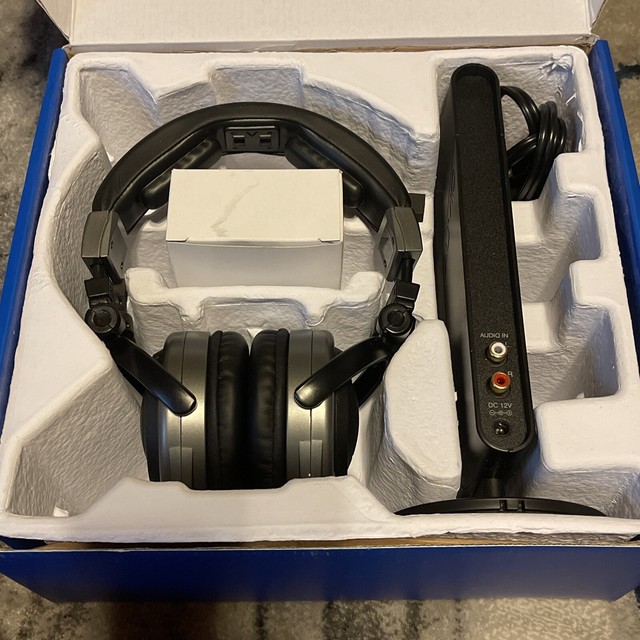 Wireless Stereo Headphones With Docking 