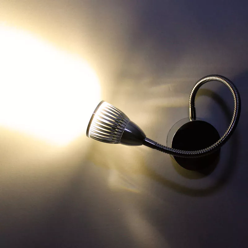 Light bulb sconce outlet