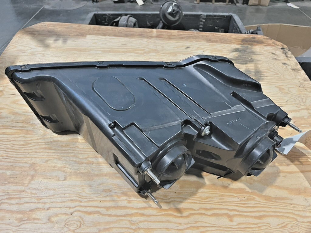 Picture 4 of 5