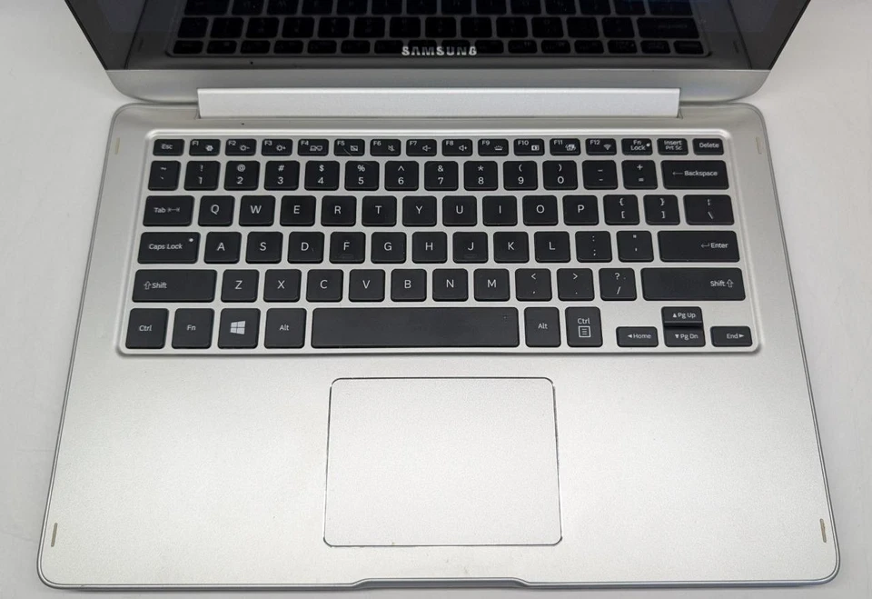 Portátil Samsung Notebook 7 Spin Touch - Intel i5, 8GB RAM, 256GB SSD, Windows 10 Foto 2 de 4