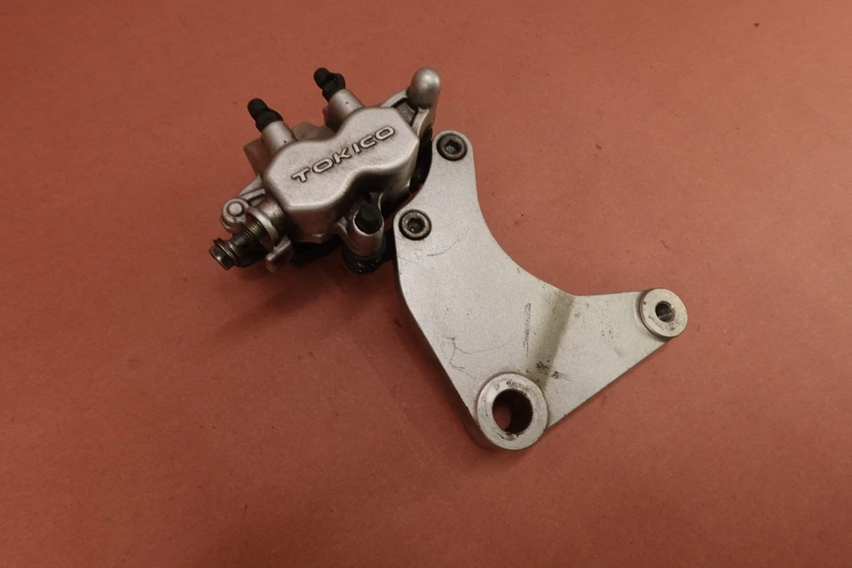 1996-2008 KAWASAKI VULCAN 1500 VN1500L Rear Brake Caliper Mount Bracket - Image 3 of 4