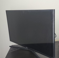 Samsung 40" LED TV FullHD UN40J520DAFXZA Smart TV, w/remote Excellent Condition