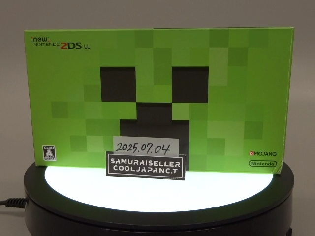 Minecraft Nintendo 2DS LL Creeper Edition Video Game Console