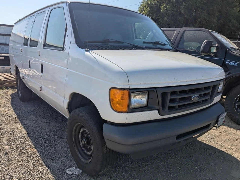 Luz de estacionamiento/esquina del conductor luz de estacionamiento señal de giro para camioneta Ford E150 03-07 30429576 Foto 2 de 4