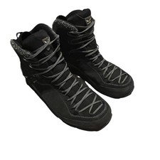 The Salewa Men's MTN Trainer 2 Winter Mid GTX Boot Black Size 9.5