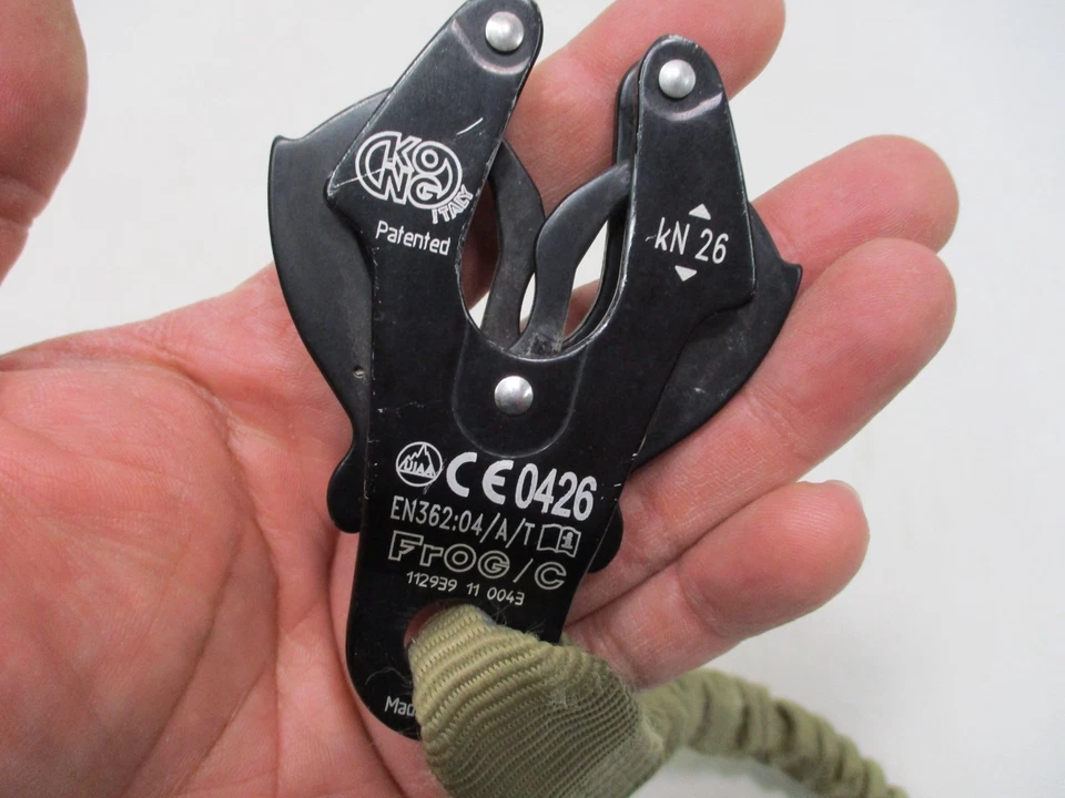 EQUIPO DE ASALTO TÁCTICO HELO CORREA DE RETENCIÓN CORDÓN DE SEGURIDAD KONG GRILLETE A PRESIÓN BRONCEADO Foto 4 de 4