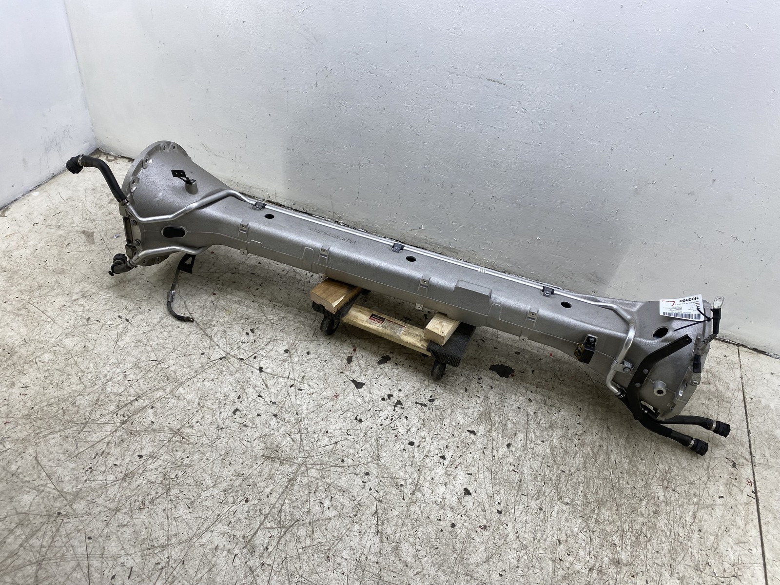 2019-2023 ASTON MARTIN VANTAGE OEM 4.0L RWD DRIVE TORQUE TUBE SHAFT ASSEMBLY