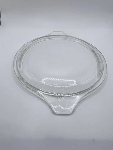 New ListingVintage Pyrex Clear Lid Clear 681-C-5 Tab Handles Replacement 5.5" Diameter