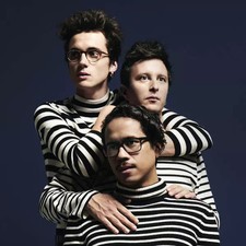 Les Conquêtes, Radio Elvis