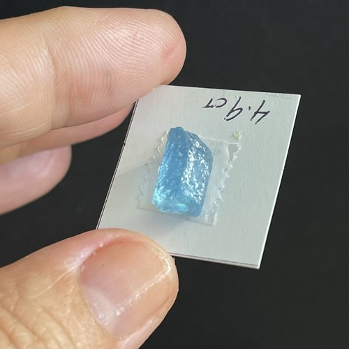 4.9ct 12x7.7mm Rough Intense Blue Aquamarine Resin Coated Gemstone - Picture 4 of 12