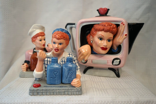 Vintage 1996 "I Love Lucy" tv ceramic teapot with 2 salt shaker sets collector