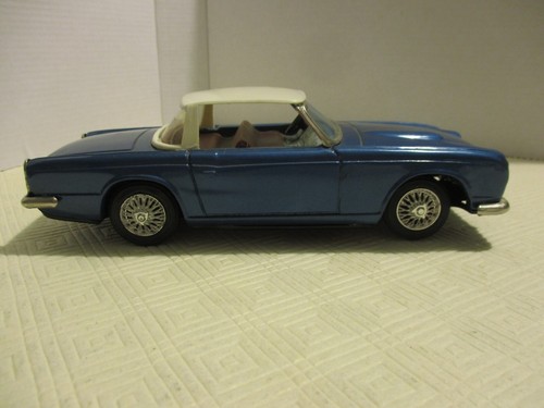 Bandai Tin Triumph TR4 from the 1960's - Very Rare Item - Excellent Condition. - Picture 3 of 8