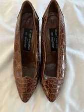 stuart weitzman vintage imitation alligator shoes size 5 B