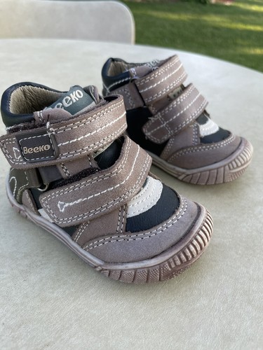 Toddler shoe boots sz 4 Leather Browns - Picture 7 of 7
