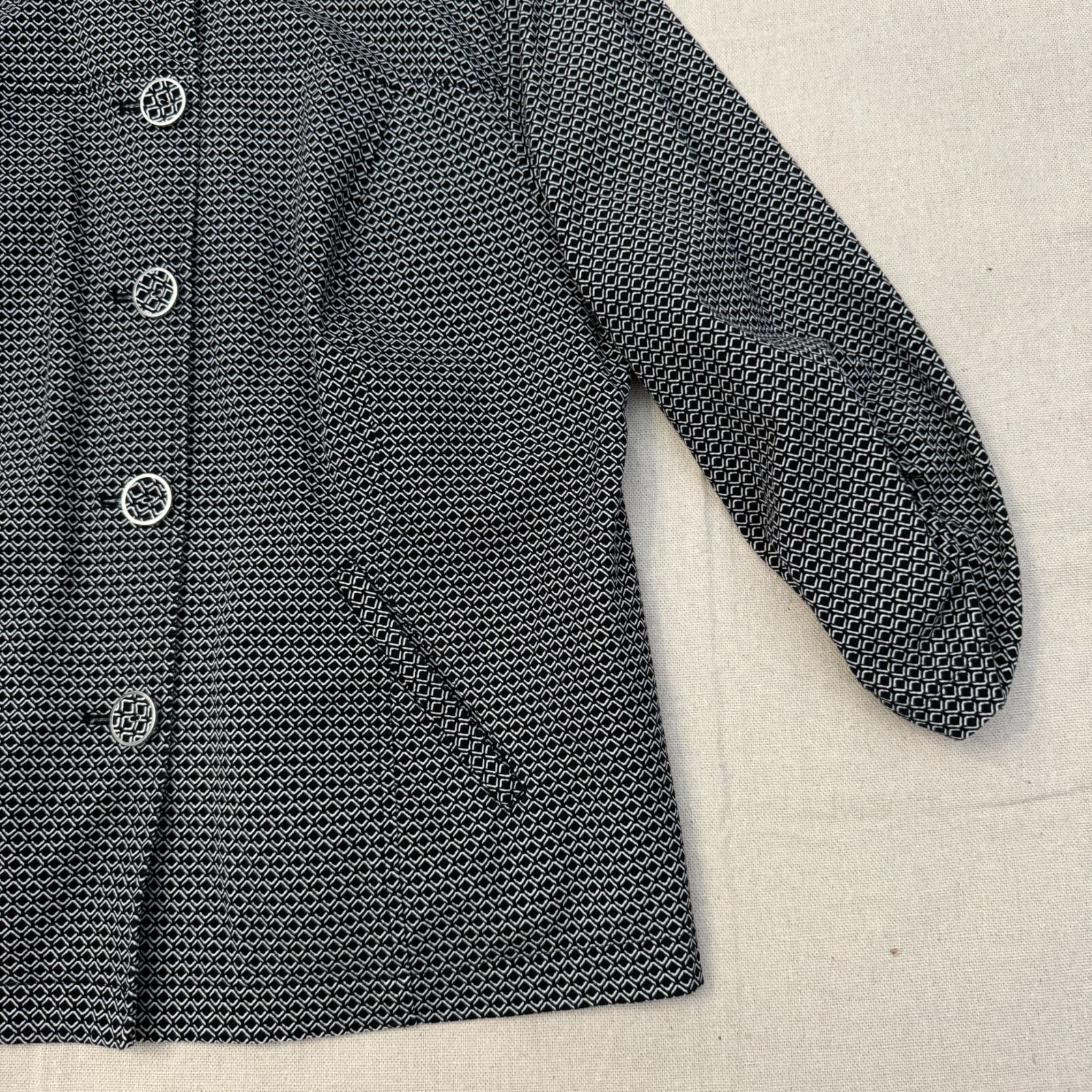 Chico’s Button-Up Jacket Geometric Pattern Ruched… - image 6