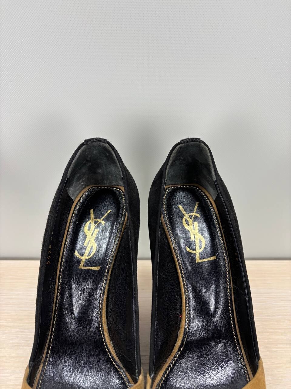 Tacchi donna Yves Saint Laurent taglia 39 colore marrone nero