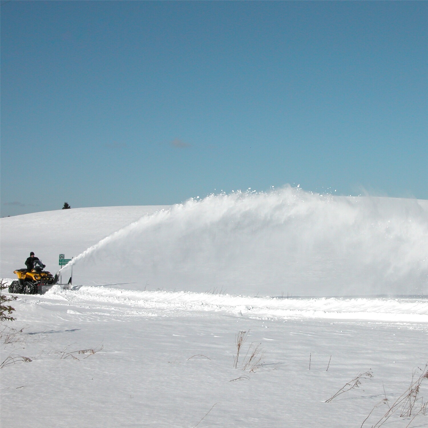 Bercomac Snowblower For Sale   Craigslist - j55s7hi