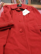 1 giaccone bimba invernale per 3 anni.