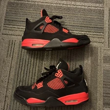Air Jordan 4 Retro Red Thunder. size 11. used w box