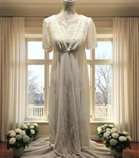 VINTAGE Nightgown & Robe Val Mode Double Chiffon Lace MEGA SWEEP  1960s