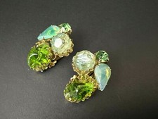 VTG Sherman Green Poured Glass Gripoix Rhinestone Gold Tone Clip-on Earrings