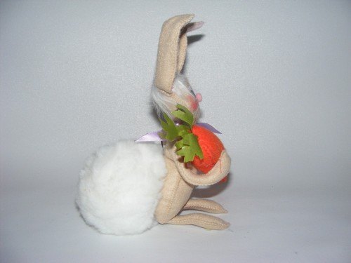 Annalee Spring Easter Rabbit holding Carrot doll 6" BUNNY TAILS 201214 NWT - Picture 5 of 5