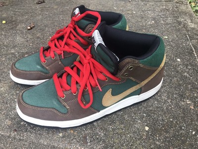 Nike SB Dunk Mid Pro - 