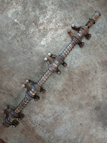 AR26446R John Deere Used Parts Rocker Arm Assy For 3010, 3020, 4000, 4010, 4020 - Picture 9 of 11