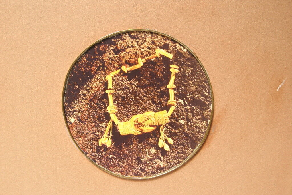 Picture 4 of 5