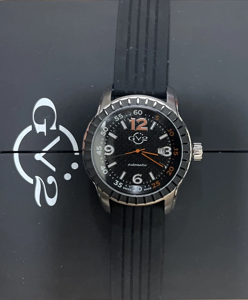 Reloj GV2 by Gevril Hombre 9303 "Lucky 7" Negro Chapado en Iones Acero Inoxidable 46/500 Foto 3 de 4