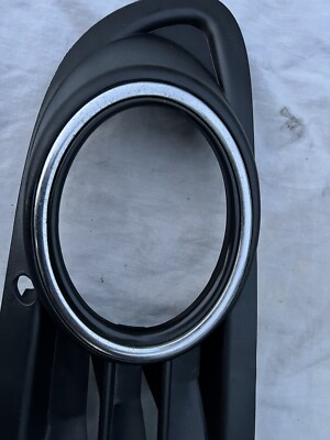 Volkswagen Golf VI Front Right Driver Fog Lights Frame 5KO853666  