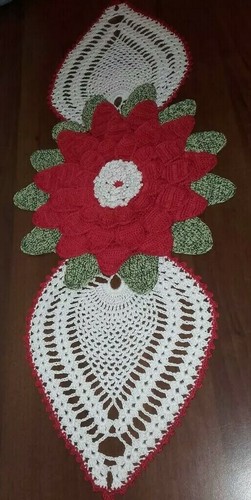 Centrino Runner Striscia all'uncinetto Stella di Natale 71 × 31 cm idee rega - Foto 2 di 3