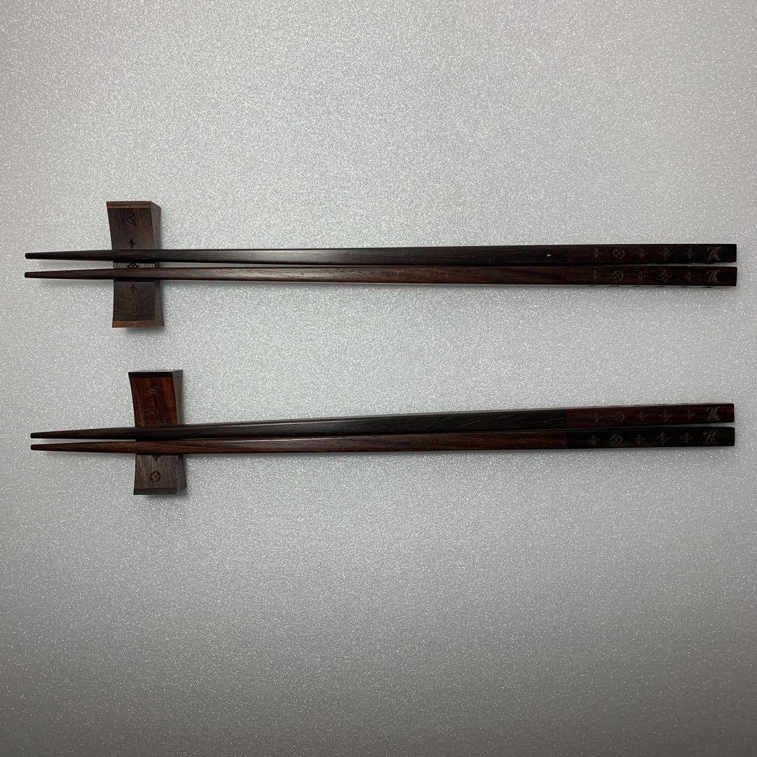 LOUIS VUITTON Pair Chopsticks Set VIP Limited Monogram NEW LOUIS VUITTON Pair Chopsticks Set VIP Limited Monogram NEW