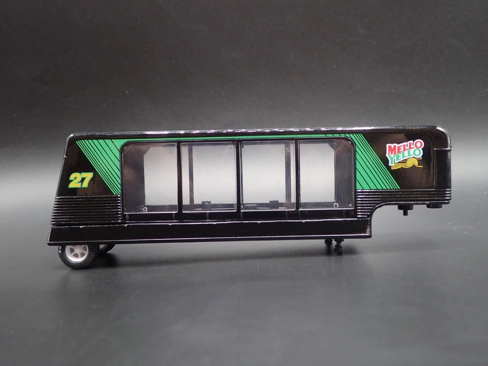 Mello Giallo Finestrino Auto Hauler Rimorchio Apertura Porta 1:64 Modello Auto - Immagine 4 di 4
