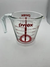 Pyrex 2 Cup Measuring Bowl Cup Red Rubber Ring On Bottom 500ml Baking Cooking