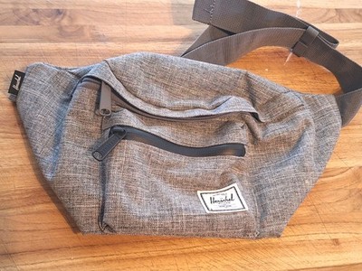 Herschel Supply Company Unisex Hip Pack Gray Fanny/Waist Bag 13x8 NWOT 