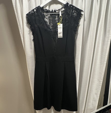 BCBGeneration Black Lace A-Line Dress V-Neck Cap Sleeve Lined Knee 6