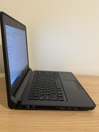 Dell Latitude 3340 Laptop i3-4005U 1.70Ghz 8GB RAM 128GB SSD WIN 11 Home 13.3” - Afbeelding 9 van 14