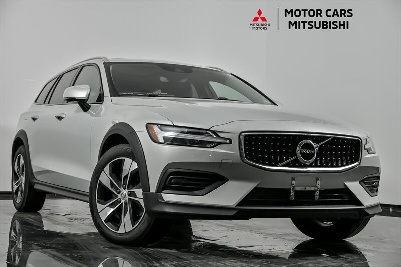 2020 Volvo V60 Cross Country T5