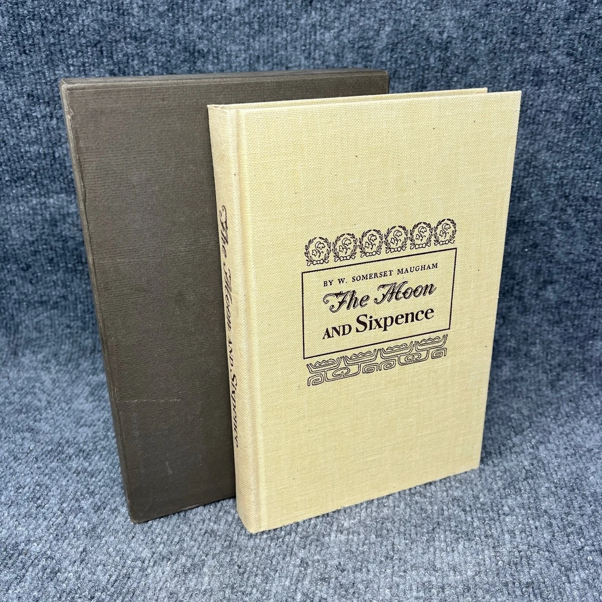 Preços baixos em W. somerset maugham Ficção Ilustrado Livros de