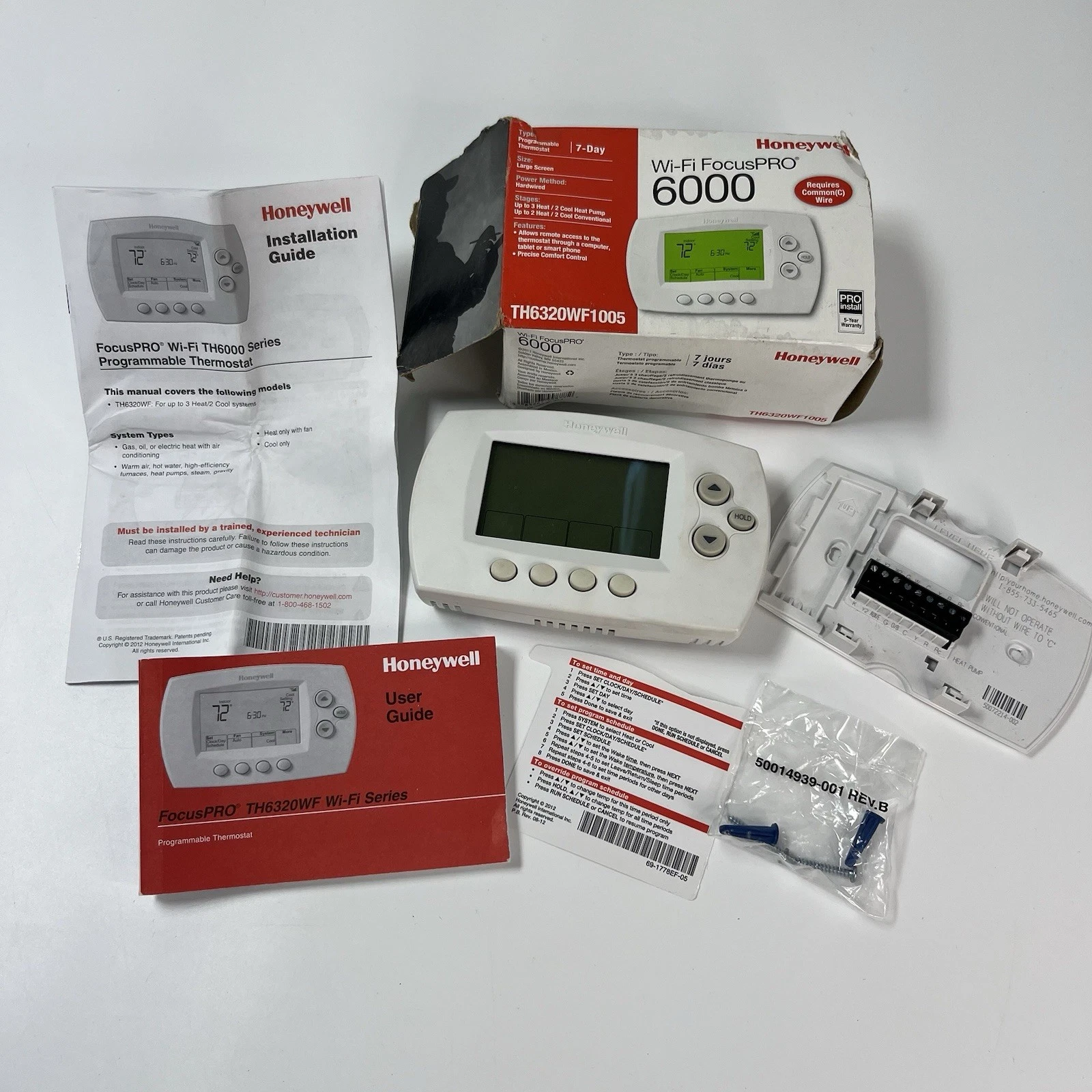 Honeywell FocusPRO 6000 5-1-1/5-2 Day Programmable Thermostat (TH6320WF1005)