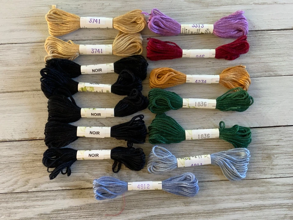 Lot of 14 Au Ver a Soie Soie d'Alger Cross Stitch Threads and Ink Circles - Image 2 of 4