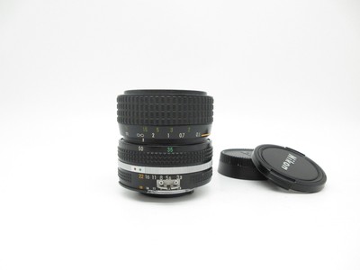 Nikon F Ais Zoom-Nikkor 35-70mm 1:3.3-4.5 Objektiv