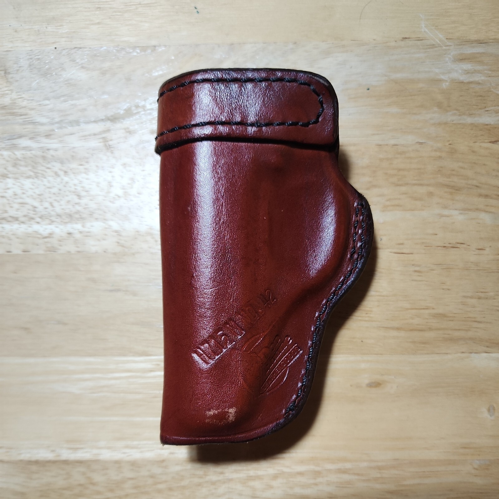 Don Hume IWB Holster for Medium Frame Glock in Excellent Condition