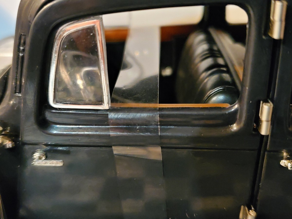 Ricko 1935 Horch 851 Pullman Limousine 1:18 Scale Diecast Model