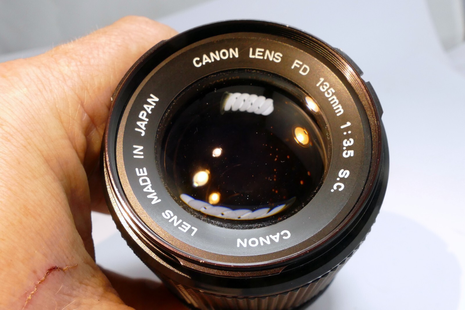 Canon 135mm f3.5 SC FD Lens for manual focus telephoto -   Aperture stuck AS IS